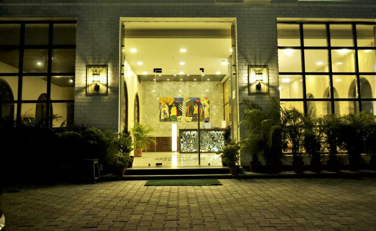 Hotel Asansol International Ngoại thất bức ảnh